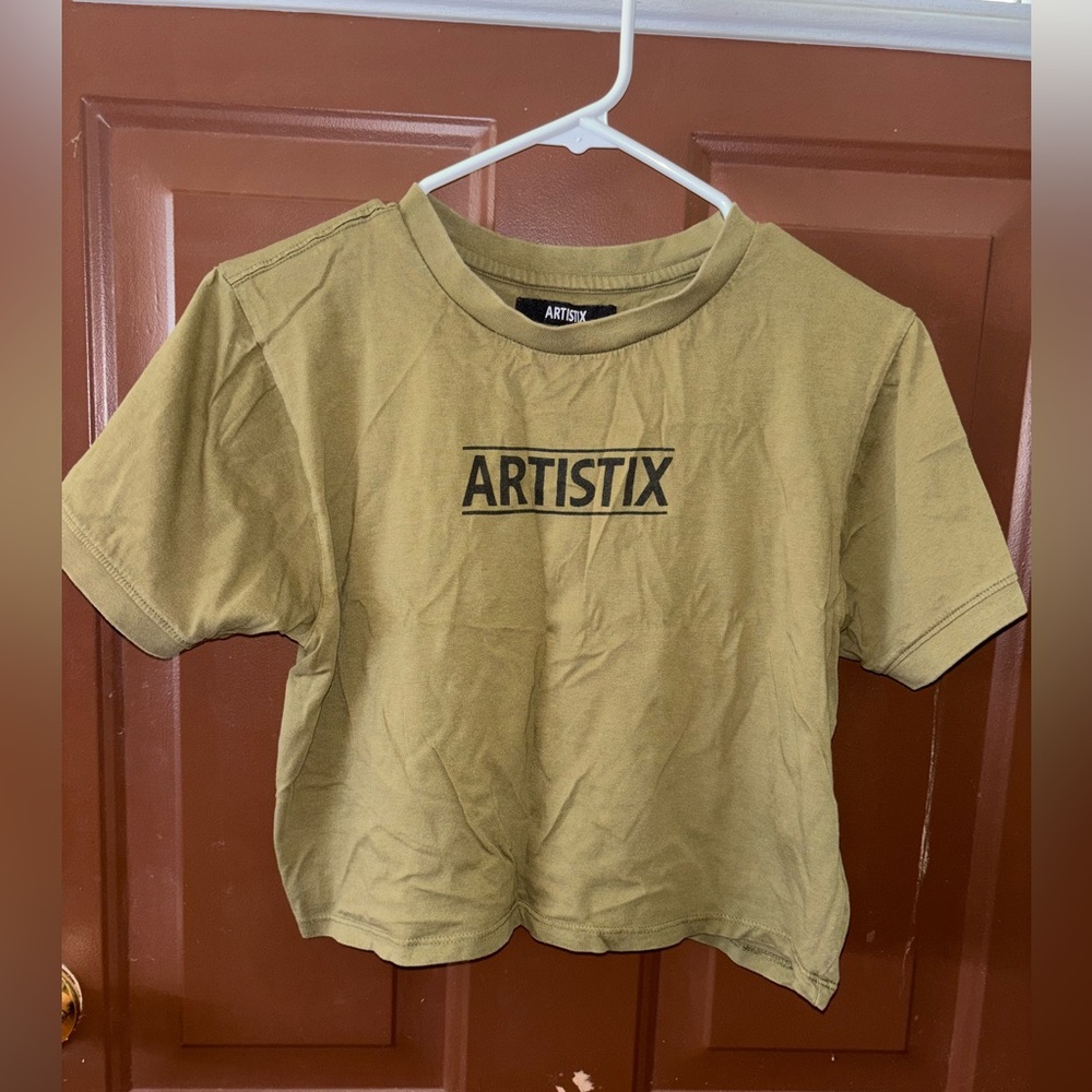 Artistix Green Short Sleeve Tee Casual Crew Neck